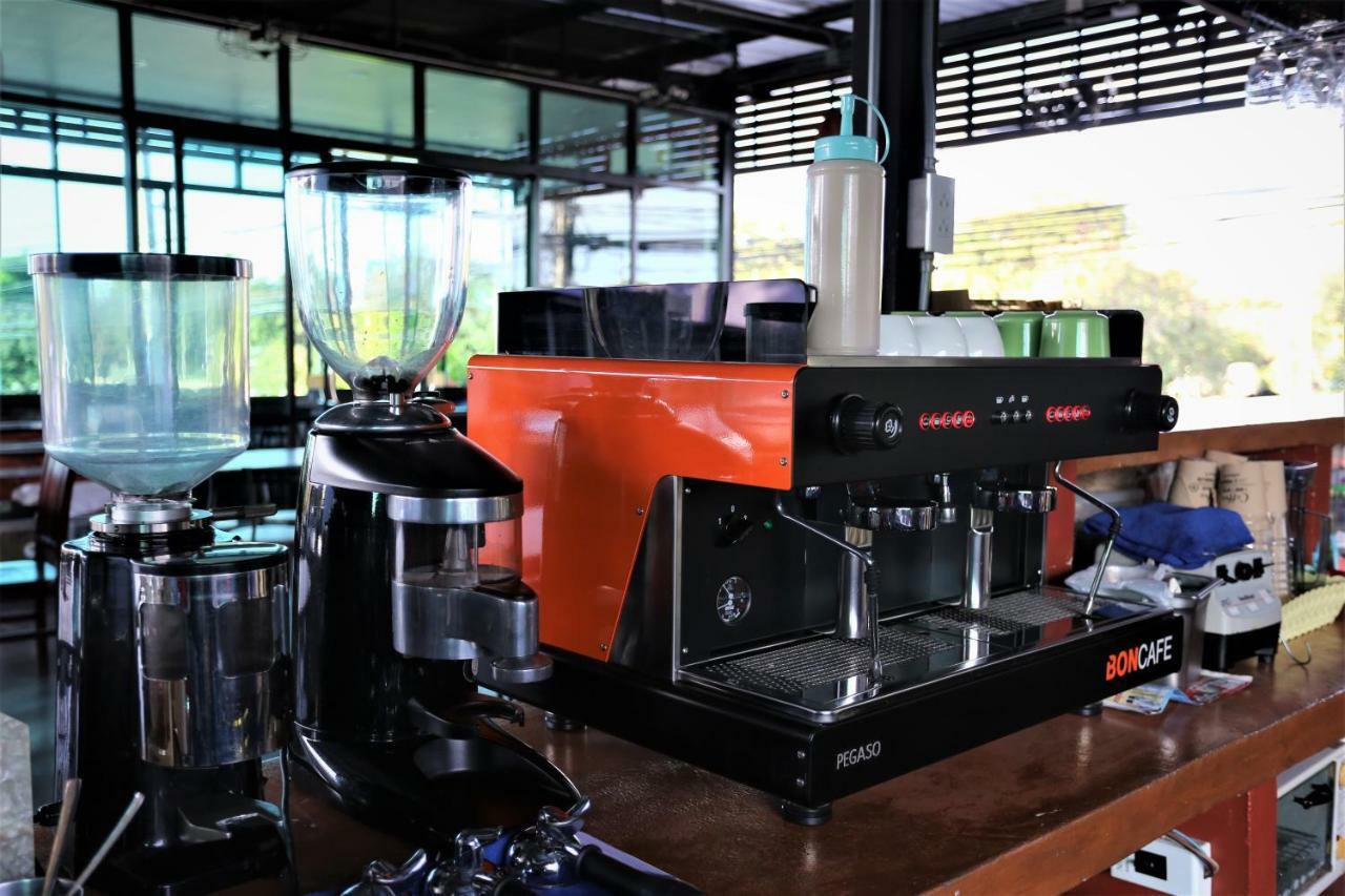 Baan Chang Hotel & Coffee House Tak Luaran gambar